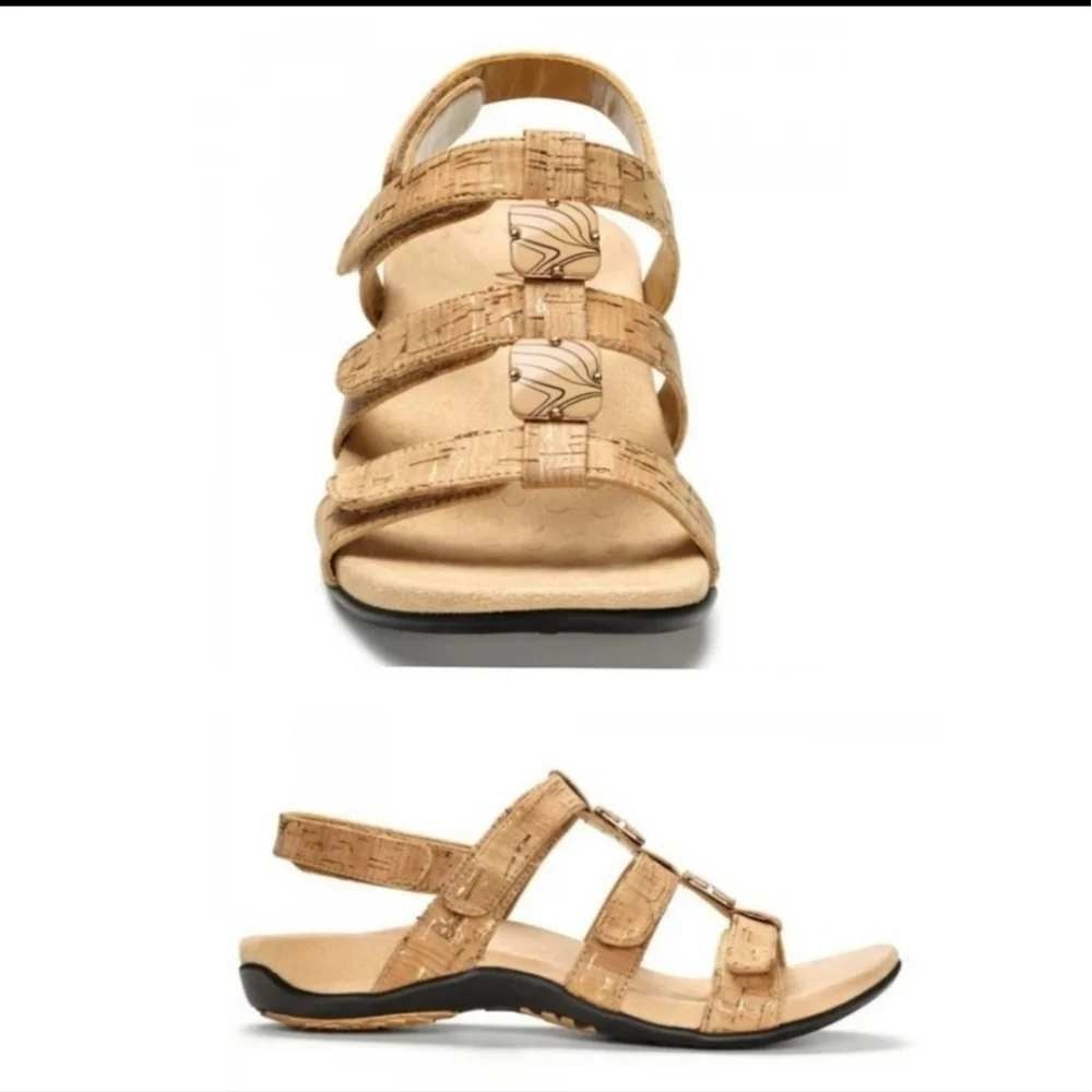NWOT Vionic Amber Adjustable Comfort Walking Casual Travel Sandal Gold Cork - 6